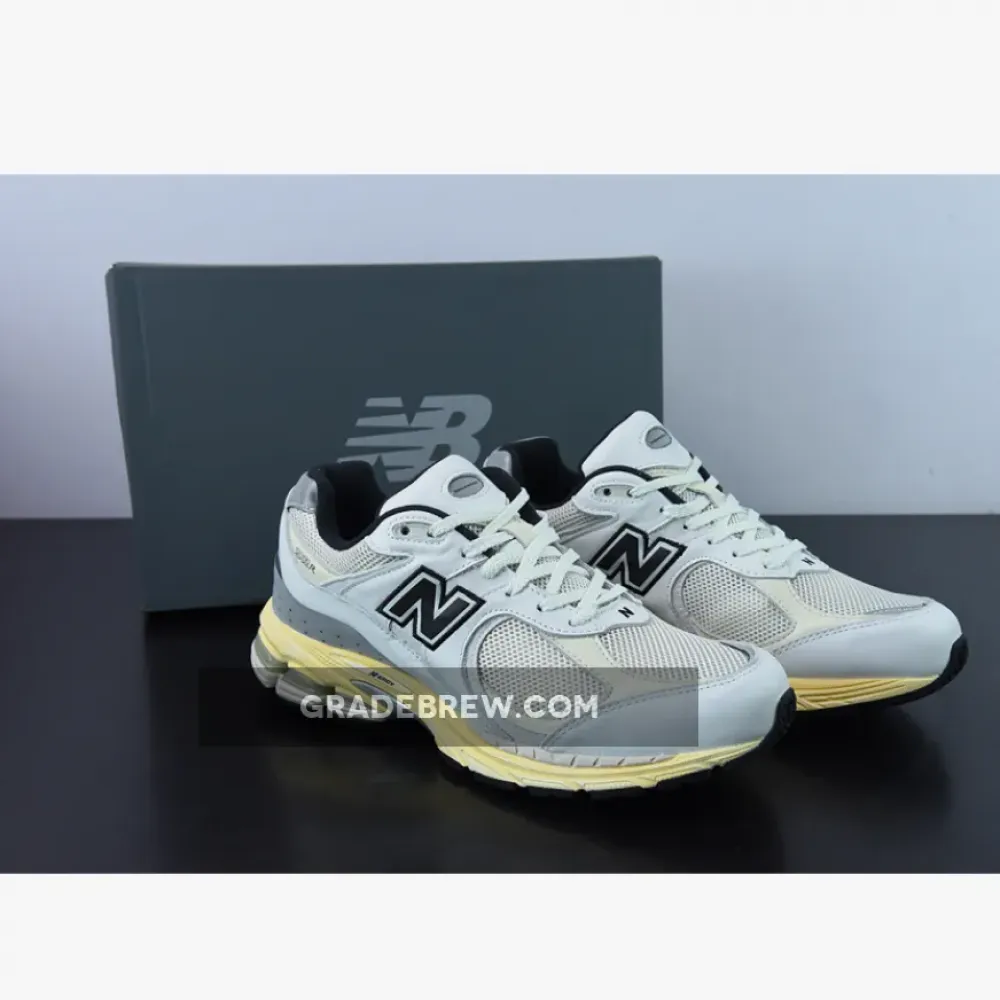 New Balance 2002R White Gray/Black/Silver ML2002RT