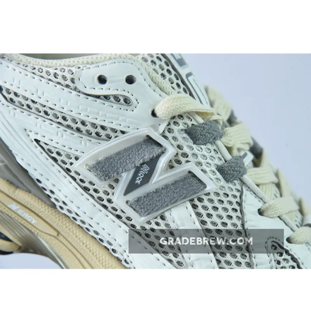 New Balance 1906R White/Grey  M1906RP