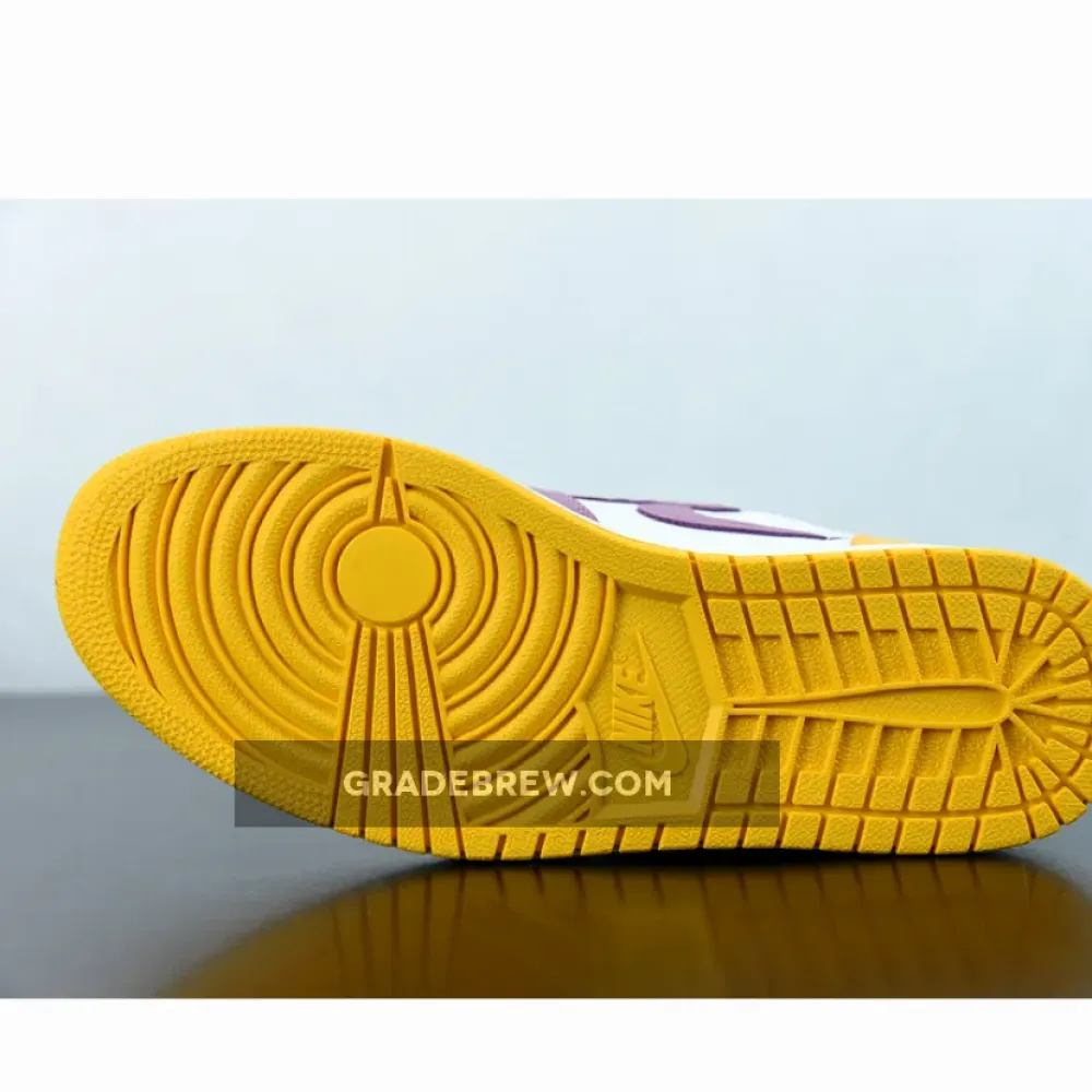 Nike Air Jordan 1 High OG Brotherhood White/Gold/Bordeaux 555088-706