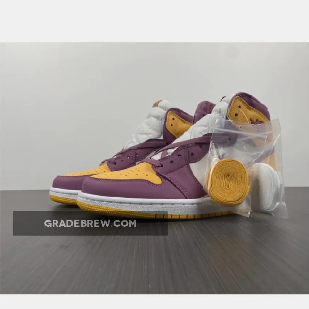 Nike Air Jordan 1 High OG Brotherhood White/Gold/Bordeaux 555088-706