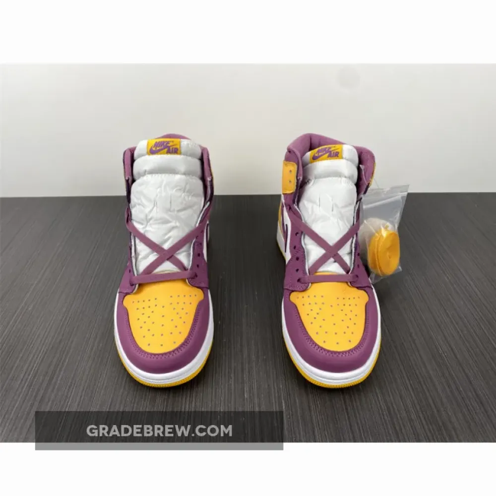 Nike Air Jordan 1 High OG Brotherhood White/Gold/Bordeaux 555088-706