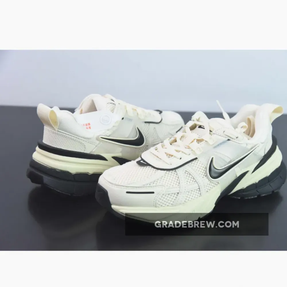 Nike Runtekk Coconut Milk Black White/Black/Sail