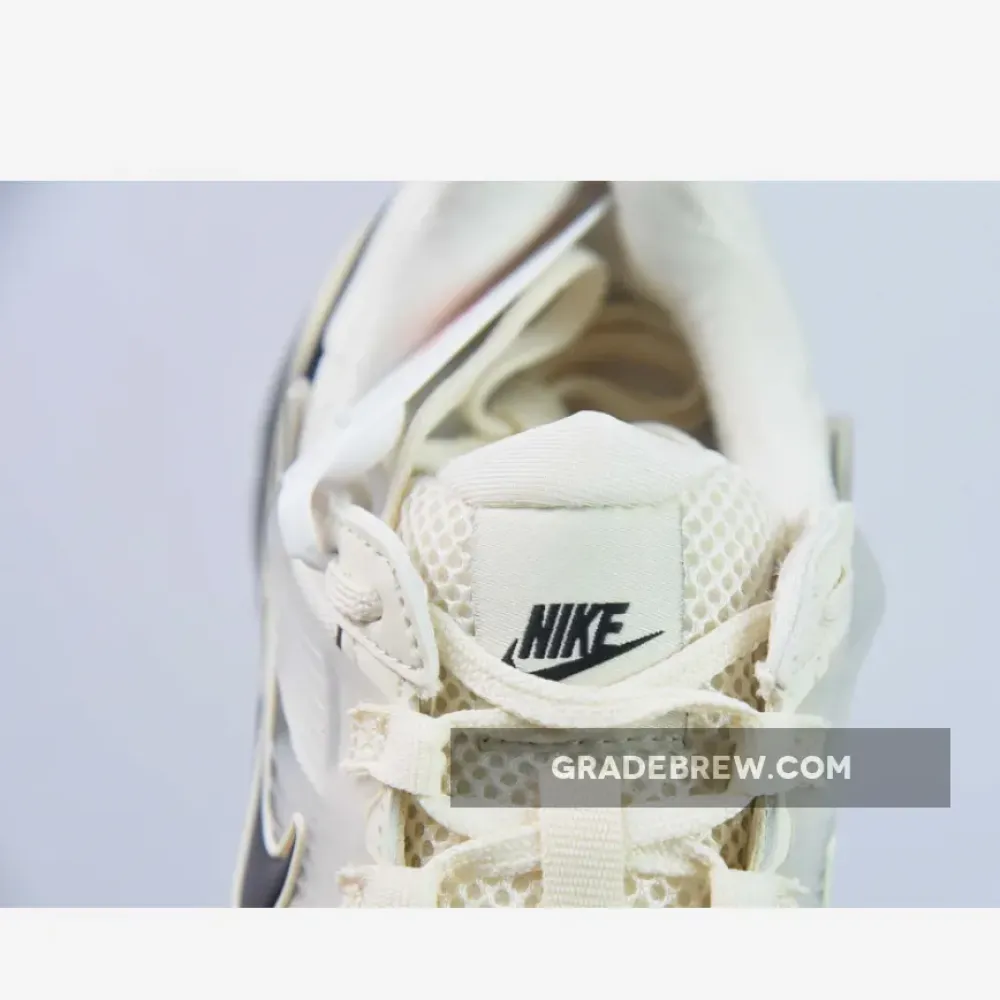 Nike Runtekk Coconut Milk Black White/Black/Sail