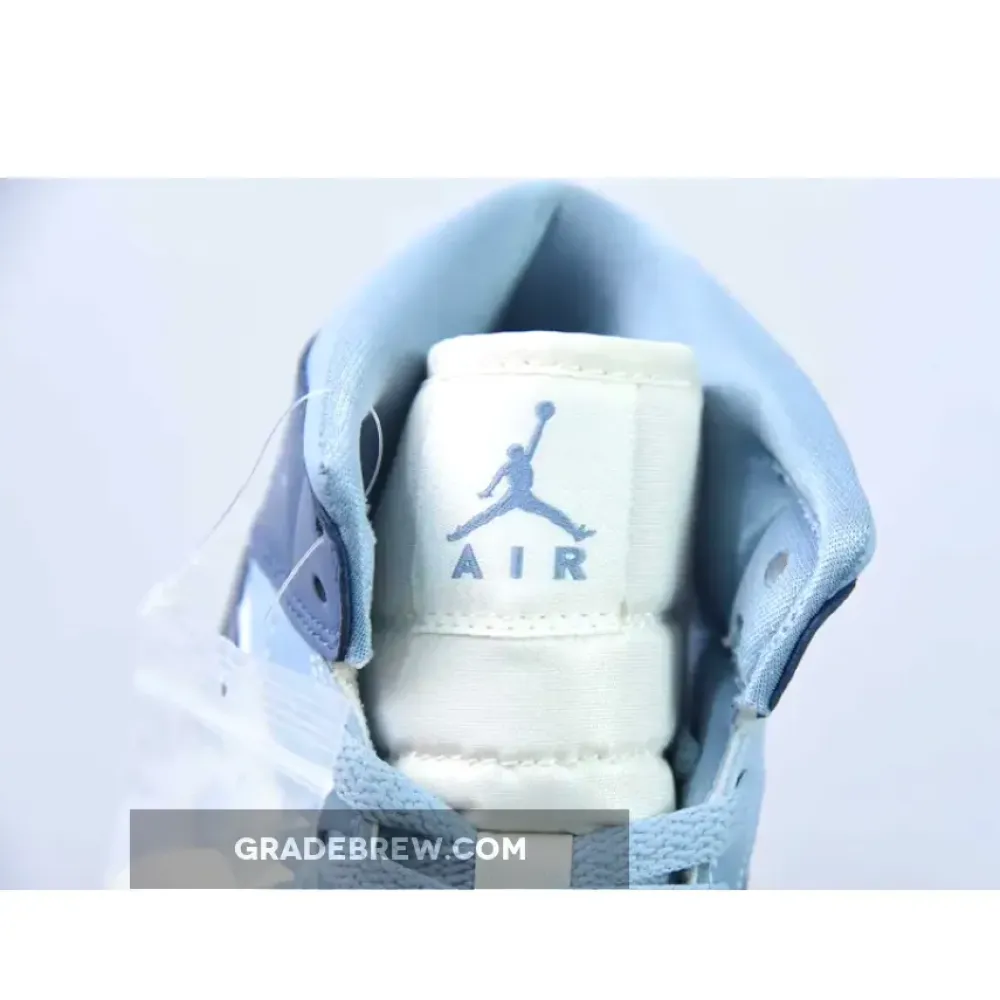 Nike Air Jordan 1 Mid Two-Tone Blue  BQ6472-140