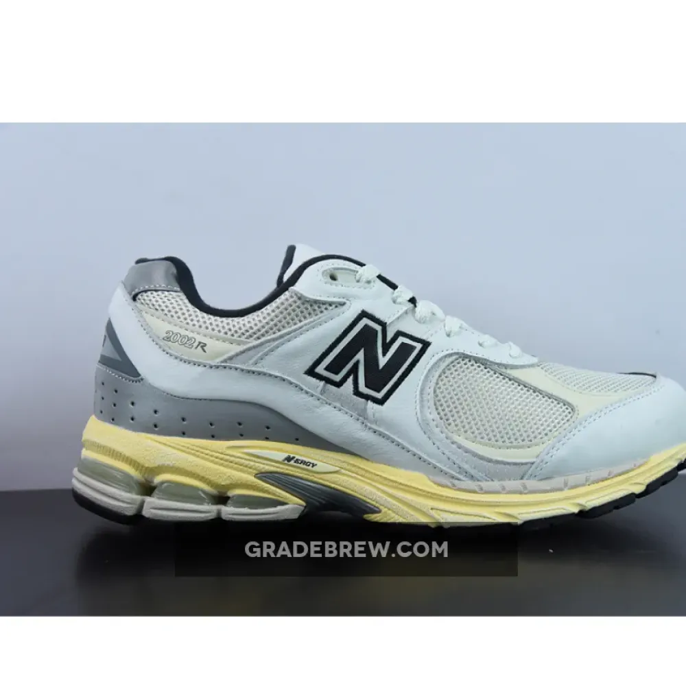 New Balance 2002R White Gray/Black/Silver ML2002RT