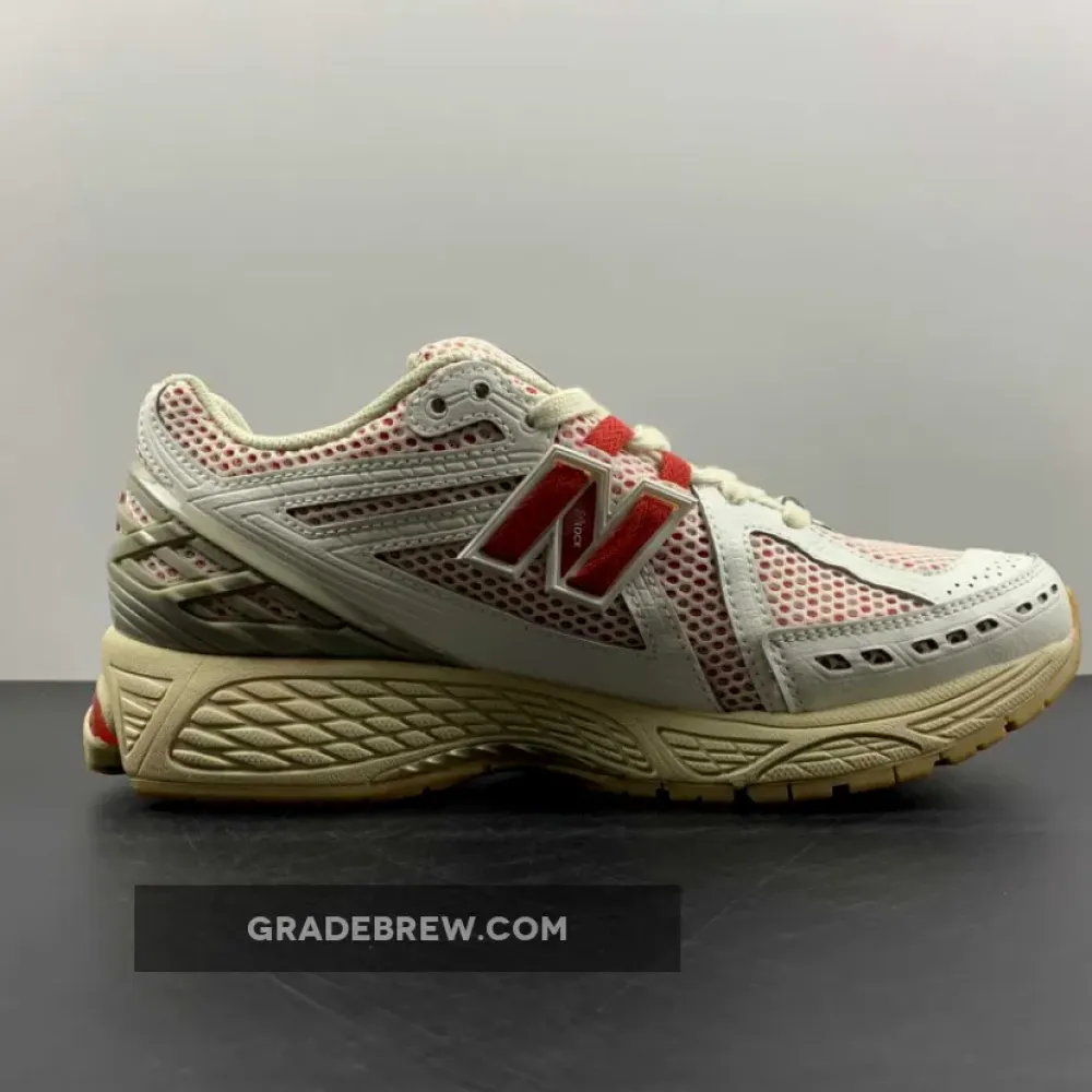 New Balance 1906R White/Red  M1906RO