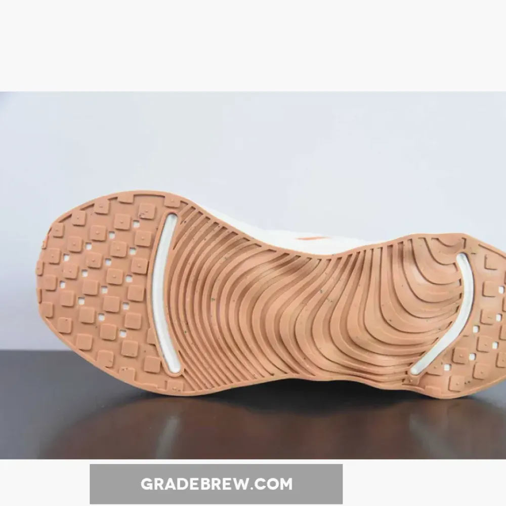 Nike Motiva Pale Ivory Bright Mandarin  FN8887-181