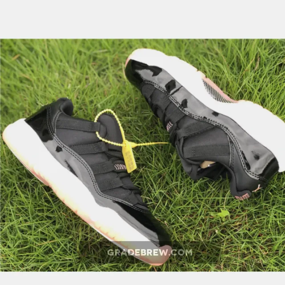 Air Jordan 11 Low GS Black Bleached Coral/White 580521-013