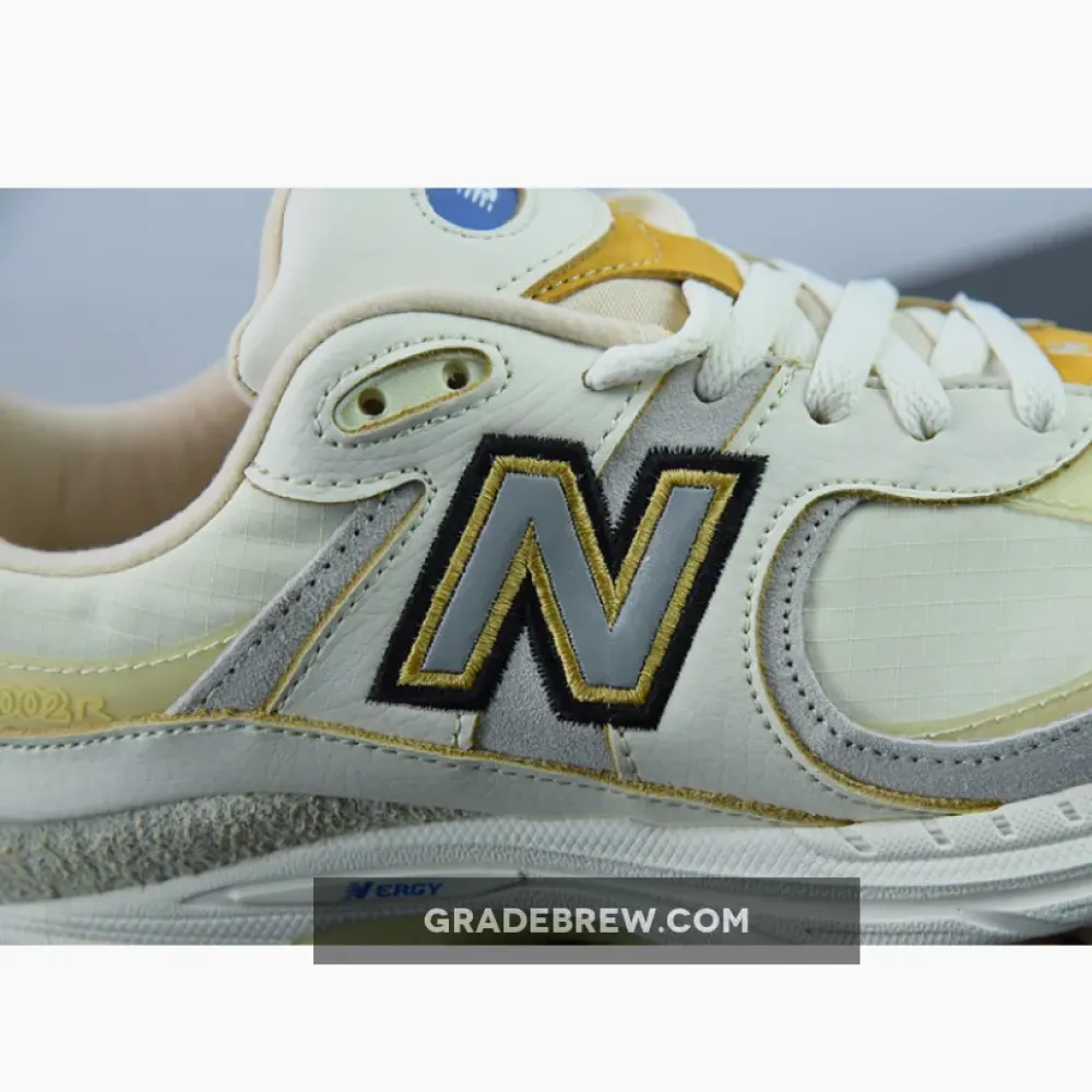 New Balance 2002R Sail/Yellow-Grey-Black M2002RJ1