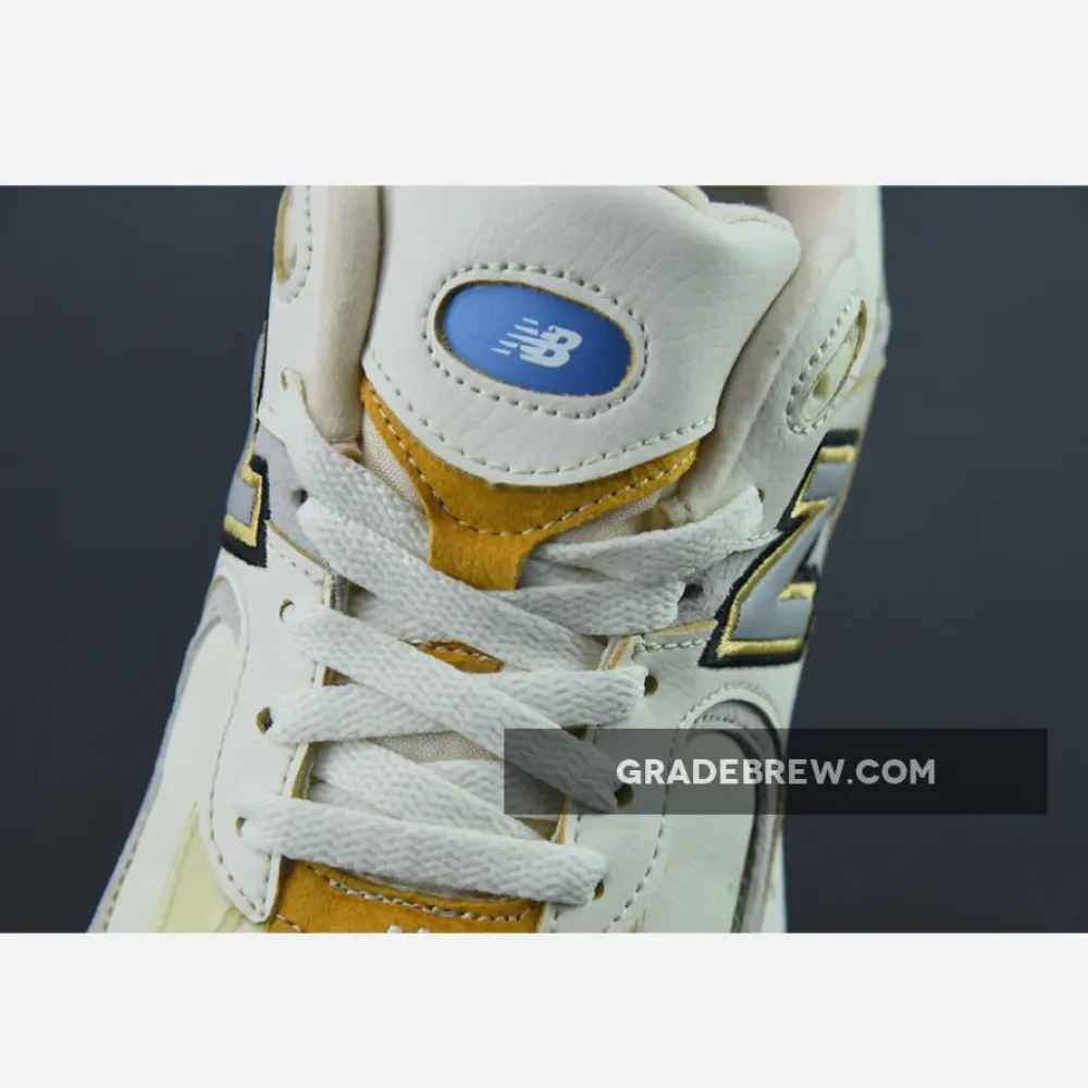 New Balance 2002R Sail/Yellow-Grey-Black M2002RJ1