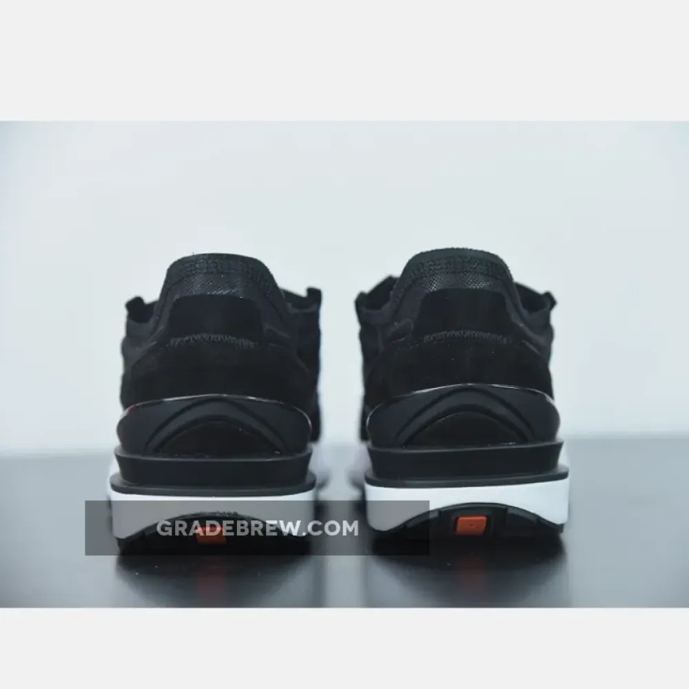 Nike Waffle One Black/White  DA7995-001