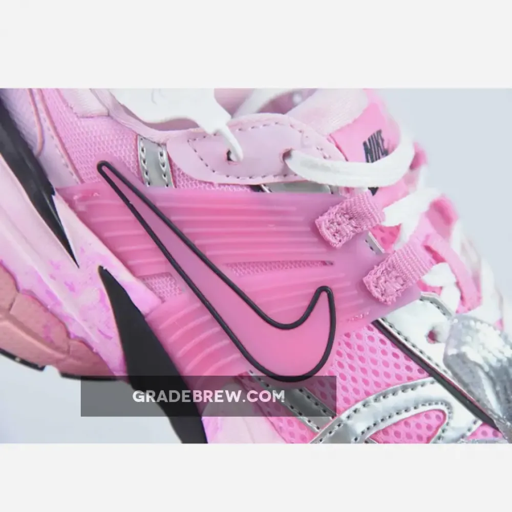 Nike WMNS Runtekk Pink Silver Black